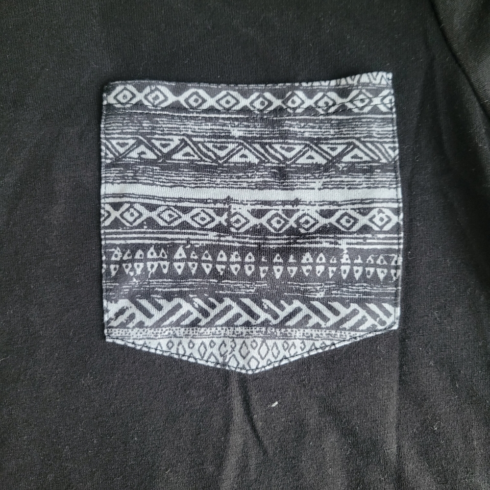 Aztec Pocket Tee - Picture 5 of 9